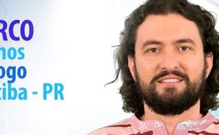 Marco chegou a passar pela Aeronáutica, fez faculdade de Engenharia e estudou Teologia