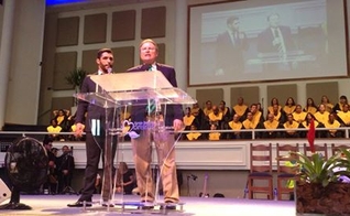 Bob Rodgers, Pastor no Evangel World Prayer Center, EUA, durante a Escola Profética.