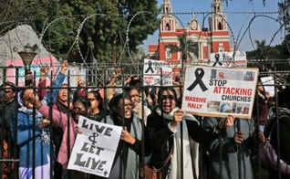 Cristãos indianos em manifestação contra ataques à igrejas. (Reprodução/cp24)