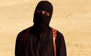 Mohammed Emwazi, no vídeo vídeo do assassinato do jornalista americano James Foley.