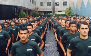 Gladiadores do Altar, grupo composto por jovens da Igreja Universal do Reino de Deus.