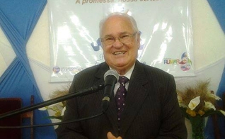 Pastor Miguel Correa