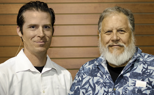 Tom Meyer e Jason Nightingale, membros do Wordsower Internacional.