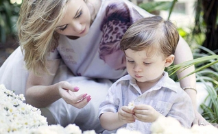 Bianca Toledo e o filho