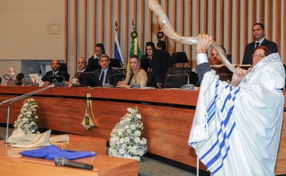 Sessão Solene por Israel