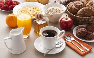 Café da manhã e os alimentos benéficos