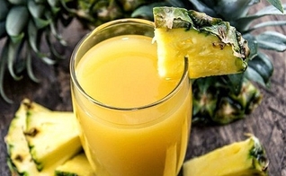 Suco de abacaxi