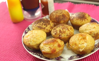 Muffin salgado de bacon e queijo