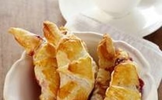 Croissant doce com Bonne Maman