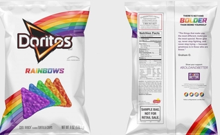 Doritos Rainbows, um pacote com chips que usam as cores do arco-íris. (Foto: ABC News)