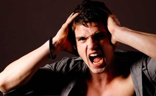Homem nervoso