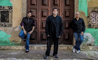 Após 25 anos de carreira, a banda Catedral se despede do público com o lançamento de um DVD comemorativo. (Foto: Divulgação)