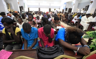 O país impõe a Lei Sharia tanto sobre muçulmanos como para cristãos. (Foto: Reuters)