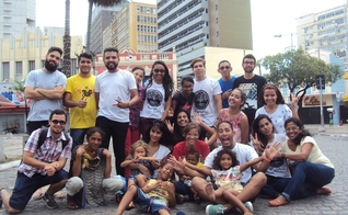 Membros dos grupos Cúmplices e Hora Extra (Foto: Karlos Aires)