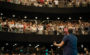 André Valadão prega em novo templo da Igreja Batista da Lagoinha (Foto: Jean Assis)