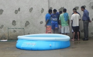 Presos foram batizados dentro da Casa de Prisão de Provisória de Paraíso do Tocantins (Foto: Divulgação)