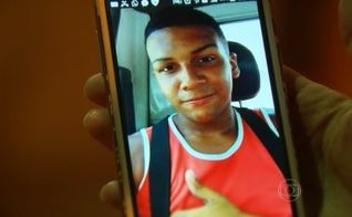 Wesley era entregador de bebidas, cursava o ensino médio e não tinha envolvimento com criminosos. (Foto: Reprodução/ TV Globo)