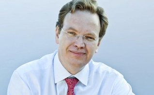 William Douglas é juiz federal e escritor
