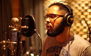 Jeosafá Pimentel lança seu primeiro disco no programa de Silas Malafaia. (Foto: Reprodução/YouTube)