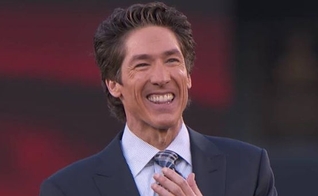 Joel Osteen é pastor da igreja Lakewood, em Houston, Texas / EUA. (Imagem: 