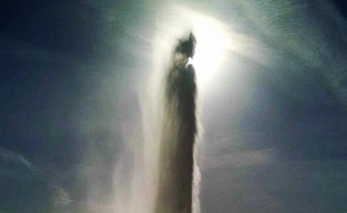 Imagem captada por Garry Johnson, no 'Fountain Park', Arizona / EUA. (Foto: Facebook)