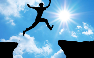 "Esforça-te, e tem bom ânimo; não te atemorizes, nem te espantes". 