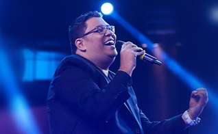 Anderson é ex-vocalista do grupo Giom, formado com seus três irmãos. (Foto: Divulgação).