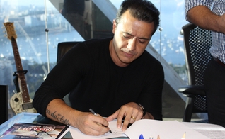 De acordo com Marcelo, chegou o tempo de lançar novas canções. (Foto: Divulgação).