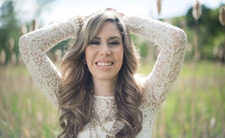 A cantora falou da expectativa com o lançamento de “Novo Céu”, seu álbum inédito. (Foto: Universal Music Christian Group).