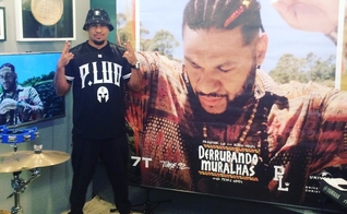 Luo participou de um bate-papo com o público pelo Facebook Mentions. (Foto: Divulgação).