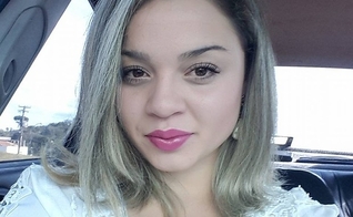 Jovem tinha 21 anos e estava no segundo mês de gestação quando teve hemorragia cerebral (Foto: Reprodução/Facebook)