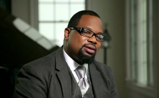 Hezekiah Walker é ministro de louvor e pastor da igreja Love Fellowship Tabernacle. (Foto: Reprodução)