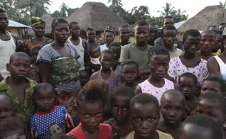 A organização está pedindo centenas de Bíblias para atender a fome espiritual dos novos cristãos. (Foto: Reuters).