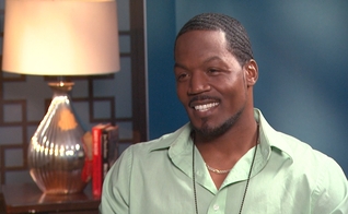 T. C. Stallings fez o papel do pai de família, Tony Jordan, no filme "Quarto de Guerra". (Foto: ET Online)