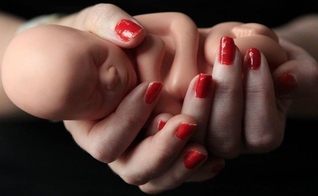 A legalização do aborto realizada nas 12 primeiras semanas de gestação está em discussão. (Foto: Reuters)