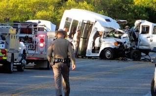 Treze pessoas foram mortas e outras duas ficaram feridas. (Foto: Zeke MacCormack/The San Antonio Express-News/AP)