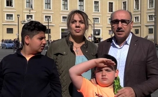 Família de Bashar Alsaqat. (Foto: Facebook)