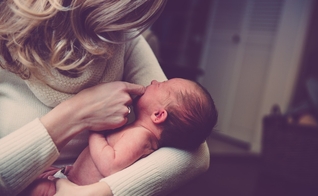 Imagem ilustrativa. Mãe recusou aborto e viu seu filho nascer saudável. (Foto: Pixabay)