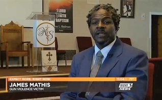 Pastor James Mathis. (Imagem: Wave News)