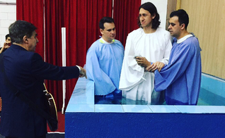 Cássio foi batizado na Igreja Voz Da Verdade em Alphaville, em São Paulo. (Foto: Reprodução/Instagram)