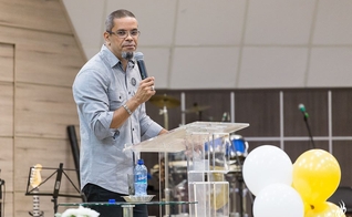 Neil Barreto é pastor da Igreja Batista Betânia, no Rio de Janeiro. (Foto: Facebook/Igreja Batista Betânia)