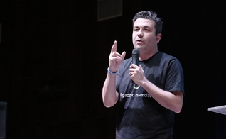 Pastor Junior Mendes, responsável pelo Encontro Nacional de Universitários. (Foto: Guiame/Marcos Paulo Corrêa)