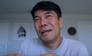 O cantor relembrou algumas situações que marcaram sua trajetória missionária. (Foto: Reprodução/YouTube)