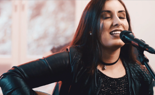 O lançamento se destaca como uma celebração das Boas Novas de Cristo. (Foto: Divulgação).