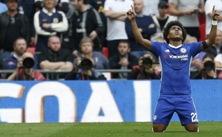 Willian é jogador do Chelsea e conta que sua fé o ajudou a lidar com a dor do falecimento de sua mãe. (Foto: O Tempo - Super FC)
