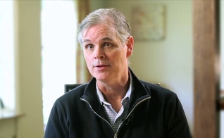 Greg Murtha é o autor do livro "Out of The Blue: The Unexpected Adventure of Life Interrupted". (Foto: Reprodução).