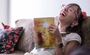 Heloíza está lançando seu primeiro livro de crônicas. (Foto: Ferdinando Ramos / Folhapress).