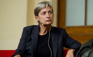 Judith Butler é conhecida por seus estudos que levaram à elaboração da ideologia de gênero. (Foto: Huffington Post)