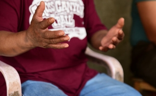 O pastor Dano perseverou em oração e viu Deus operar na aldeia. (Foto: Reprodução).
