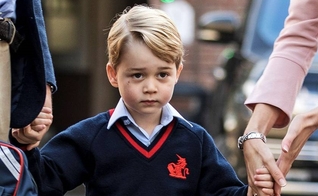 Príncipe George é filho do Príncipe William e sua esposa Kate Middleton. (Foto: Veja)